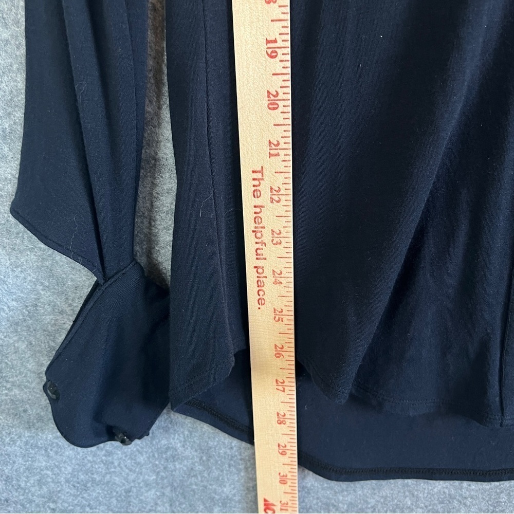 HOMEBODY Long Sleeve Loungewear Top Peekaboo Wrist Ruffle Jewel Buttons Size L - Picture 10 of 11